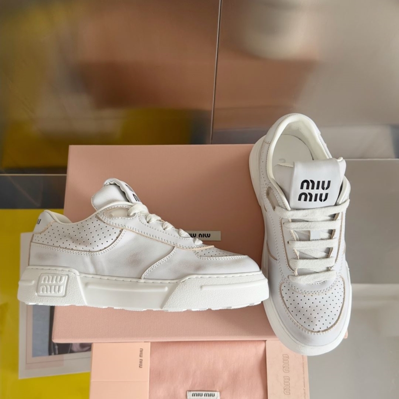 Miu Miu Casual Shoes